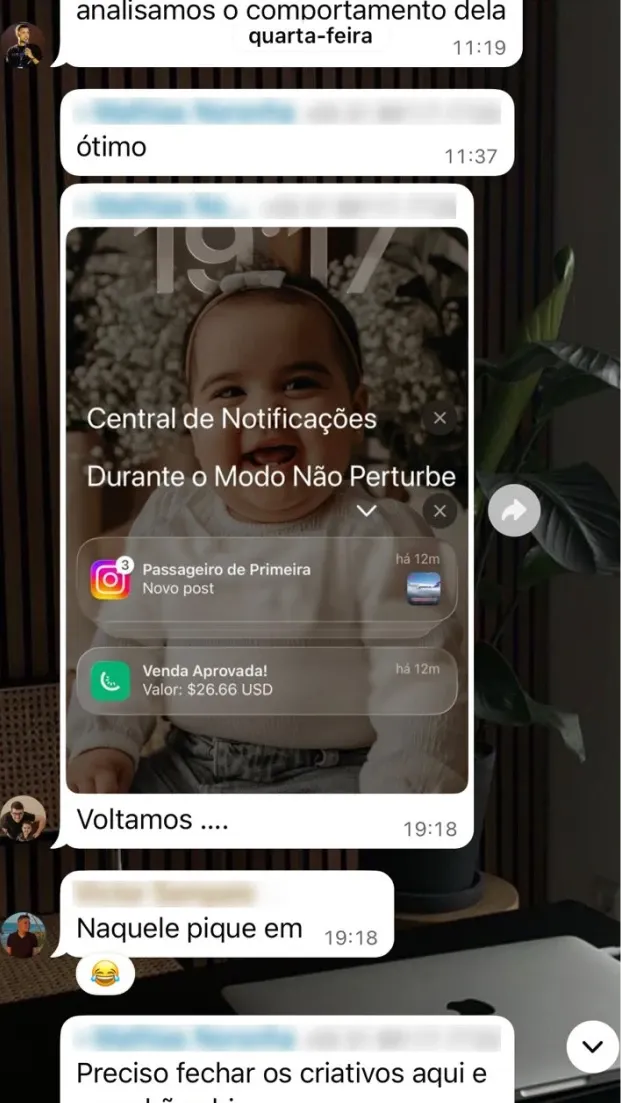 Print de notificação de venda aprovada em dólar